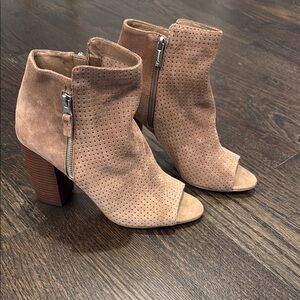 Jessica Simpson Tan Suede Peep-Toe Ankle Boots